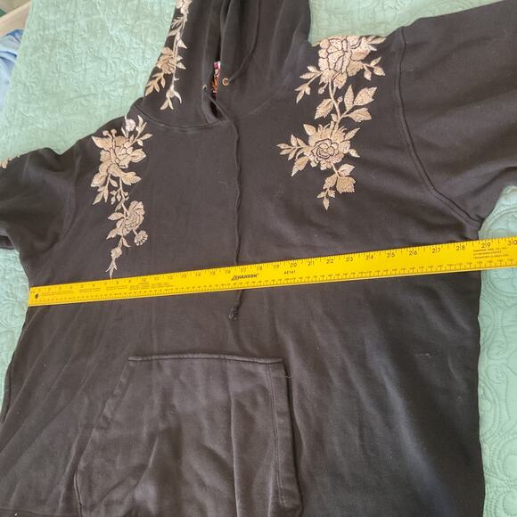 Johnny Was Long Angeles Floral Embroidered Pullover Hoodie Black - Picture 11 of 12